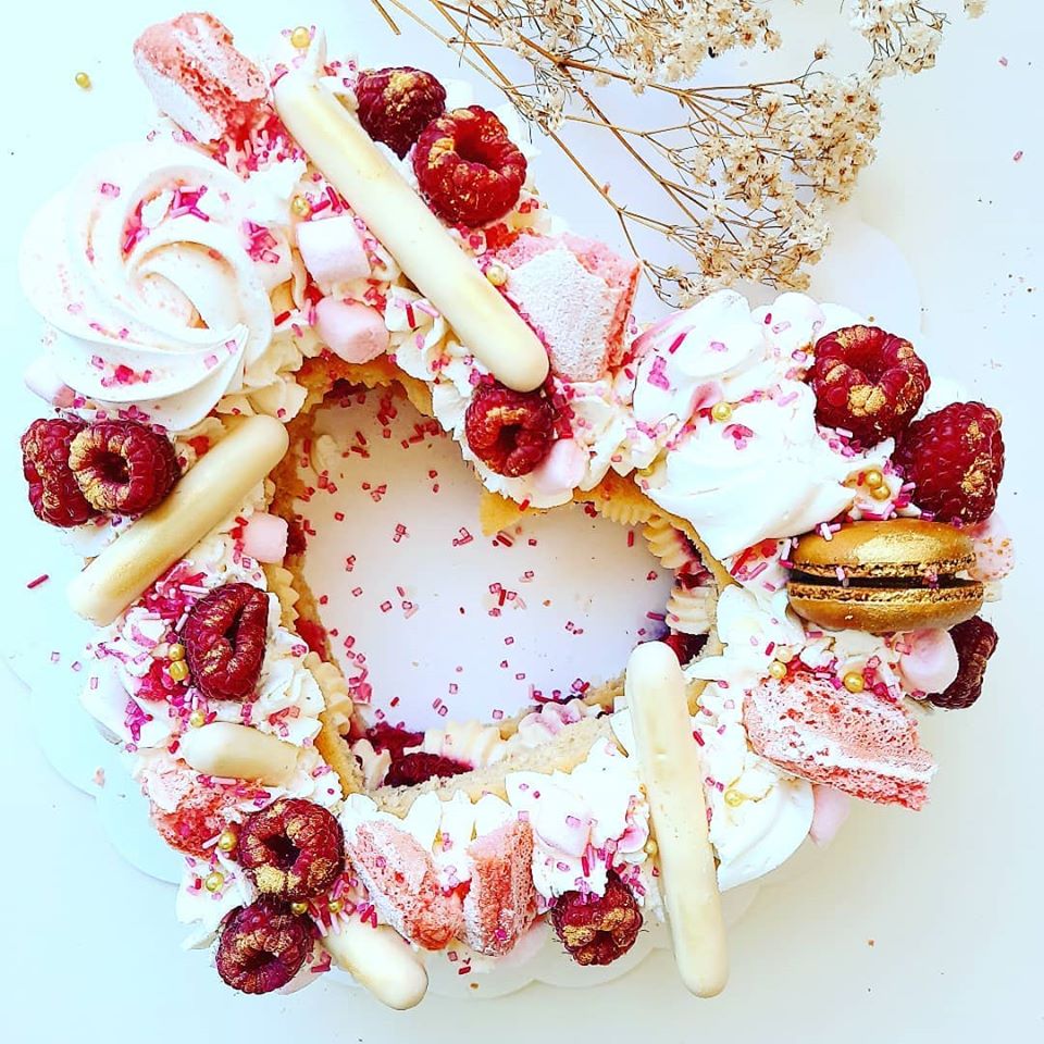 camille-patisse-coeur-vanille-framboises Gâteau coeur vanille framboises